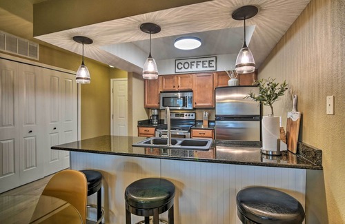 Branson Condo | Branson Condo w/Pool & Golf Course Views!