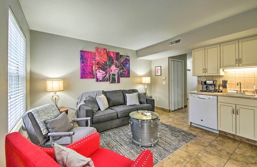 Table Rock Condo | Branson Condo w/ Shared Dock: Steps to Water!