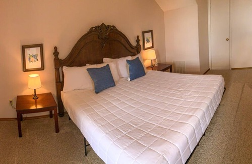 Ponce De Leon Bed & Breakfast | Branson Shepherd's Fiddle Suite - Your Perfect Ozark Escape