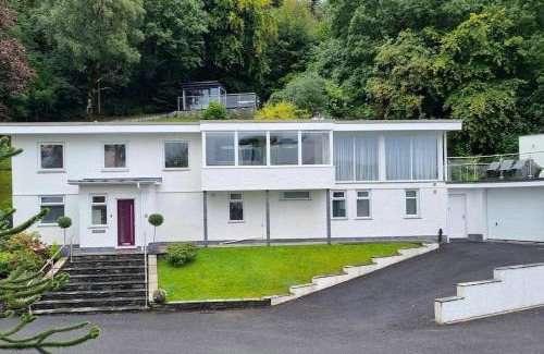 Bowness-on-Windermere House | BRANTLEA Detached 4 Bed Home, Hot Tub, Lake View, Parking, Pet Friendly