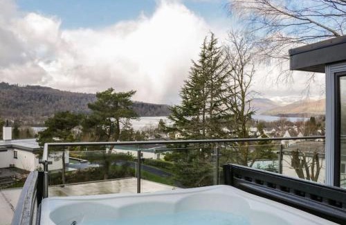Bowness-on-Windermere House | BRANTLEA Detached 4 Bed Home, Hot Tub, Lake View, Parking, Pet Friendly