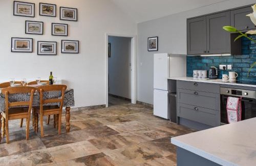 Llanfachraeth House | Branwen
