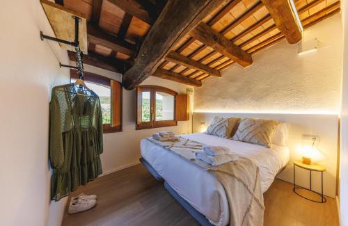 Barri Vell Apartment | Bravissimo Calderes El Bou, with river view