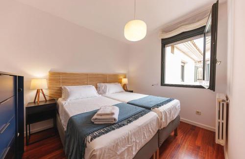 Old Town Apartment | Bravissimo Cort Reial Palau, Duplex penthouse