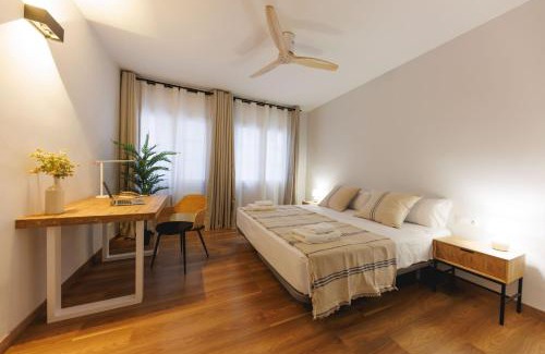 Eixample Apartment | Bravissimo Figuerola, Spacious 3-bedroom apartment