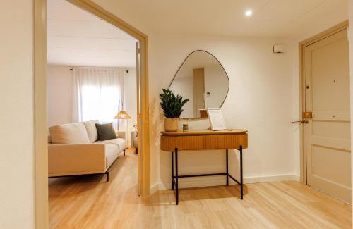 el Mercadal Apartment | Bravissimo Maragall, very spacious and central