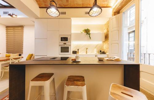 Old Town Apartment | Bravissimo Mercaders 3, Old Town Oasis