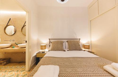 Old Town Apartment | Bravissimo Mercaders 3, Old Town Oasis