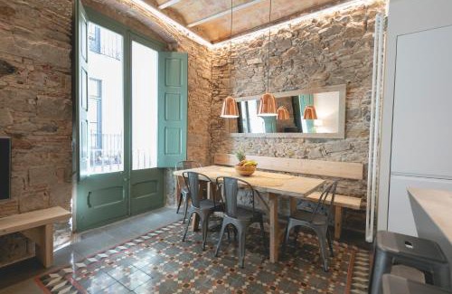 Old Town Apartment | Bravissimo Mercaders, beautiful 3 bedroom apartment