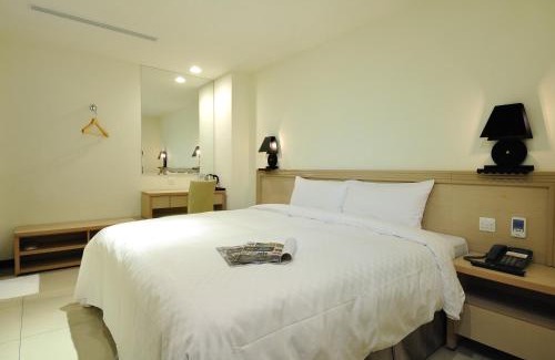 Central District Hotel | Bravo Hotel