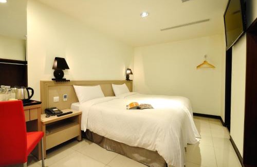 Central District Hotel | Bravo Hotel