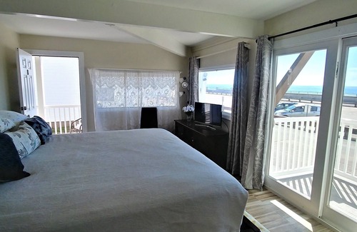 Hampton Hotel | Breakers by the Sea