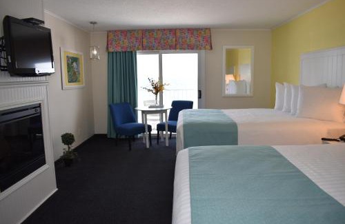 St Ignace Hotel | Breakers Resort - Lakeside