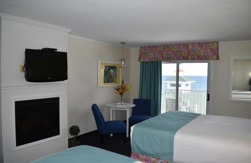 St Ignace Hotel | Breakers Resort - Lakeside