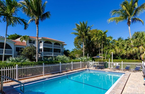 Sanibel Condo | Breakers West 2 Bedroom Luxury Beach Condo