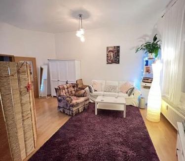 Suedvorstadt Apartment | «Breakfast at Tiffany's»