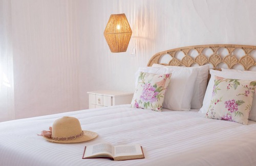Sines Bed & Breakfast | Breakfast Included | Barbecue | WiFi | MyStay