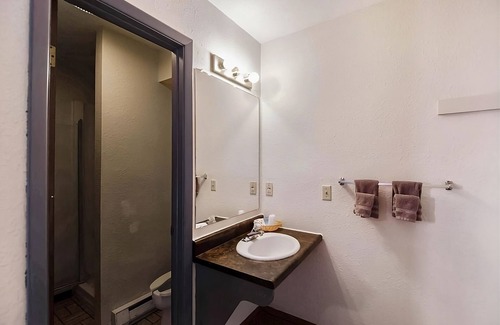 Cheyenne Wells House | Breath of Fresh Air! 2 Convenient Units, Pets Allowed, Free Parking