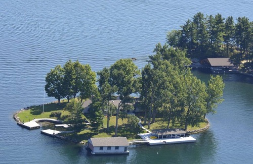 Alexandria Bay House | Breath Taking View on the Beautiful St. Lawrence River
