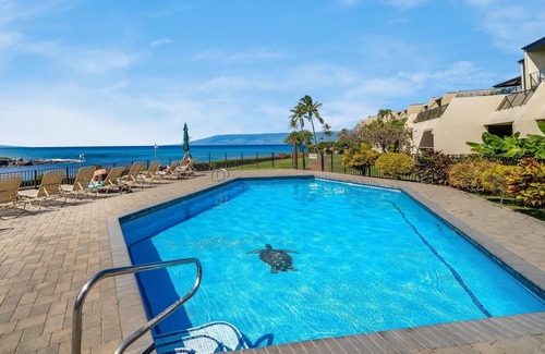 Napili Condo | Breathtaking 1 Bed True Oceanfront Retreat Maui