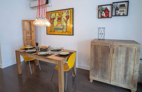 Sainte-Marie Apartment | Breathtaking 3 Beds Apt. ~ FREE Parking on site!