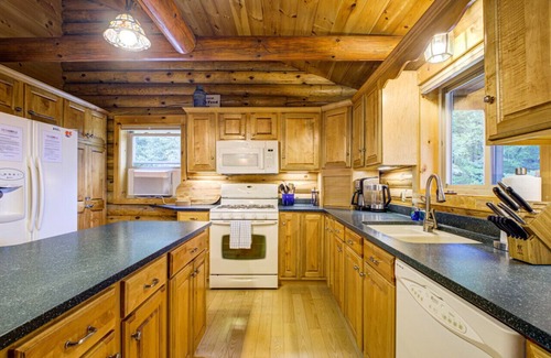 Center Conway Cabin | Breathtaking Cabin & Views