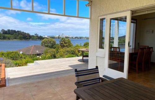 Frankton House | Breathtaking Hamilton Lake Views