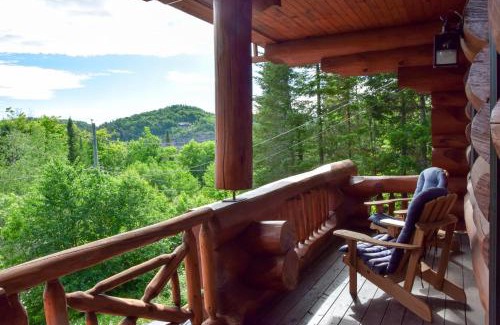 Saint-Faustin-Lac-Carre Ski Chalet | Breathtaking log house with HotTub - Summer paradise in Tremblant