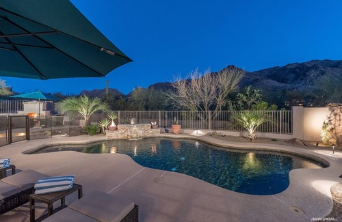 North Scottsdale House | Breathtaking Mountain Views from Sophisticated Desert Contemporary Home