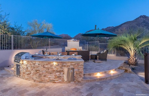 North Scottsdale House | Breathtaking Mountain Views from Sophisticated Desert Contemporary Home