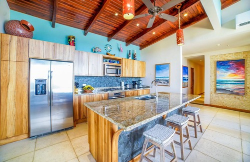 Tamarindo House | Breathtaking Ocean View Retreat with Private Pool, Close to Beach & Town