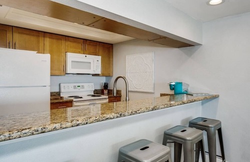 Pensacola Beach Condo | Breathtaking Soundfront Condo|Pool & Beach Access!