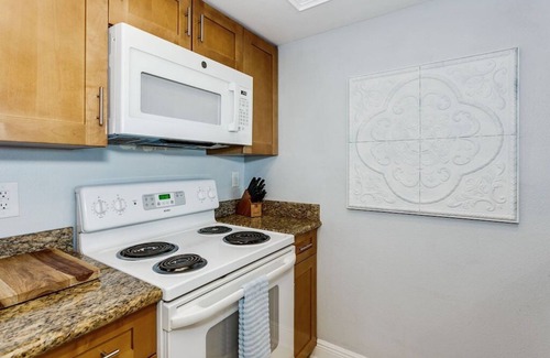 Pensacola Beach Condo | Breathtaking Soundfront Condo|Pool & Beach Access!