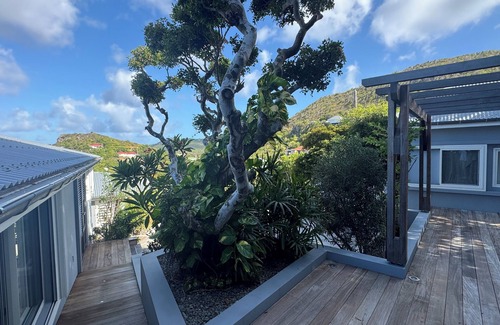 Public House | Breathtaking views lovely private house with AC in Anse des Cayes St Barths.