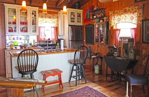 Mentone Cottage | Breathtaking Views From Any Room With Great Rates