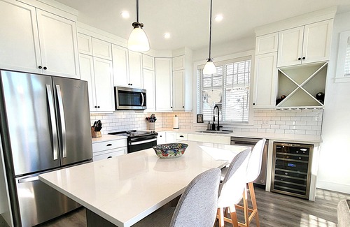 Okanagan-Similkameen House | Breathtaking Views | Pool | Golf Cart | #243
