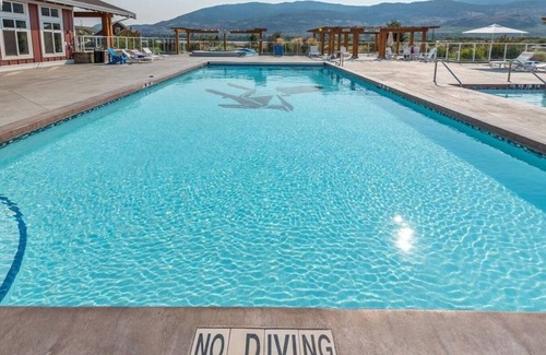 Okanagan-Similkameen House | Breathtaking Views | Pool | Golf Cart | #243