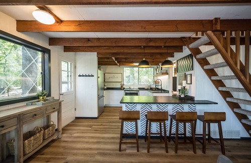Innsbrook Ski Chalet | Breathtaking Views + Private Beach