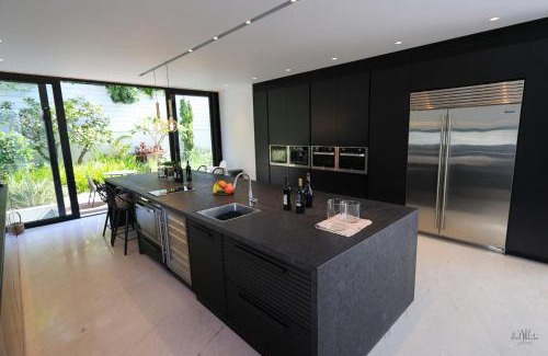 Herzliya Pituach Apartment | Breathtaking Villa w Pool & Sauna Near the Beach by Sea N' Rent