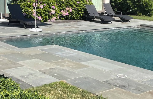 Shelter Island House | Breathtaking waterfront 5-bedroom house in charming Shelter Island with pool