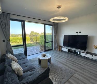 Greerton House | Breeze Retreat