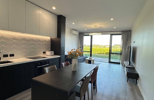 Tauranga House | Breeze Retreat