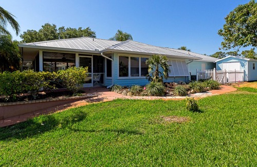 Sebastian House | Breezy canal front home directly off the Indian River