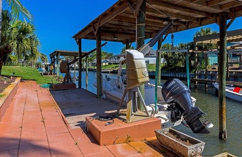 Sebastian House | Breezy canal front home directly off the Indian River