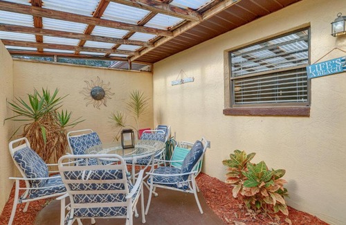 Port Canaveral House | Breezy Cape Canaveral Townhome about 1 Mi to Beach!