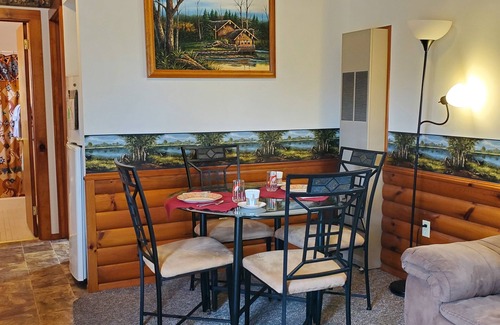 Milford Cottage | Breezy Meadow Two 2 of 2,custom built cottage, under a mile from CDP