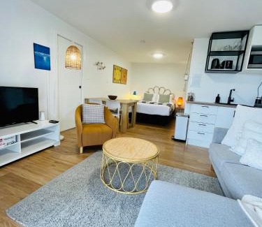 Mount Maunganui House | Breezy Ocean - The perfect getaway