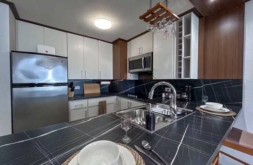 Fajardo Apartment | Breezy Oceanfront Apartment - Free Parking