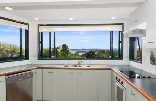 Opua House | Breezy on Broadview - Opua Holiday Home
