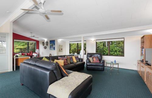 Opua House | Breezy on Broadview - Opua Holiday Home